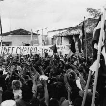 Vecinos de Punta Brava aclaman a Fidel al paso de la Caravana de la Libertad en Pinar del Río.