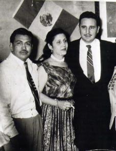 Arsacio Vanegas, María Antonia González Rodríguez y Fidel Castro Ruz. Arsacio Vanegas, María Antonia González Rodríguez y Fidel Castro Ruz.