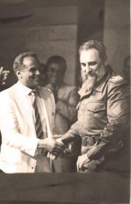 Fidel Castro y el actor y cantante estadounidense Harry Belafonte cultivaron una relación muy cercana. Foto: Pedro Beruvides
