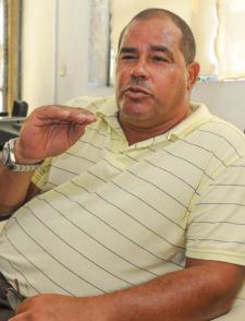 Roberto Paret Grave de Peralta , hijo de Magaly Grave de Peralta, dijo que al principio no creía la noticia de la muerte de su madre. Foto: Jose M. Correa