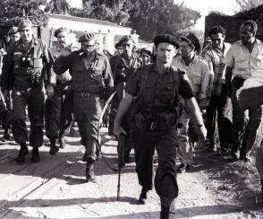 Fidel en Playa Giron. Archivo de Fidel Castro. Sobre No.2-A Fidel en Playa Giron. Archivo de Fidel Castro. Sobre No.2-A